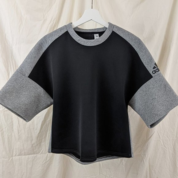 Adidas Structured Athleisure Top Size M - Picture 1 of 3